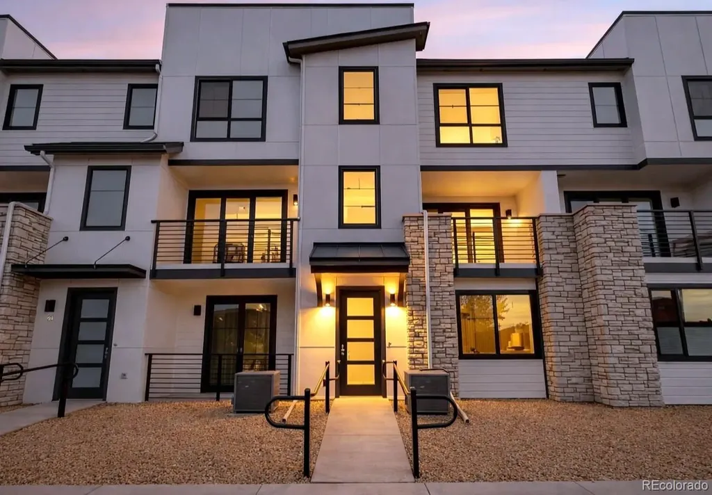 2078 S Holly Street Denver CO 80222