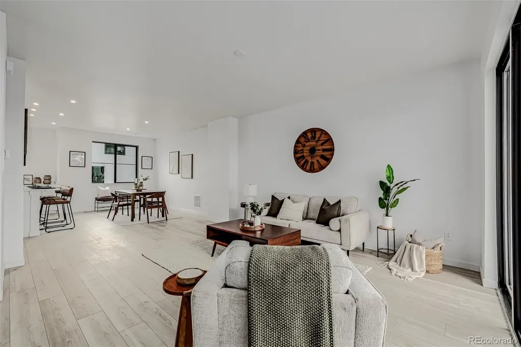 2078 S Holly Street Denver CO 80222