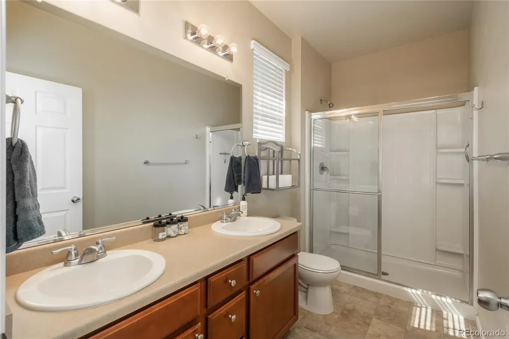6434 N Ensenada Court Aurora CO 80019