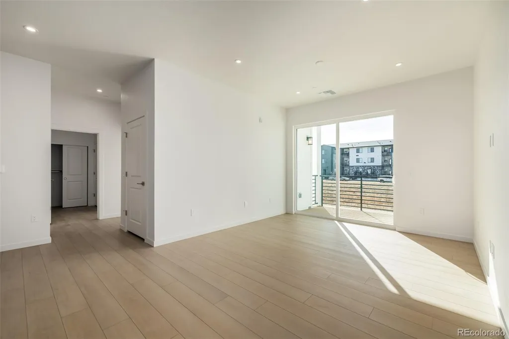 6153 N Ceylon Street Denver CO 80249