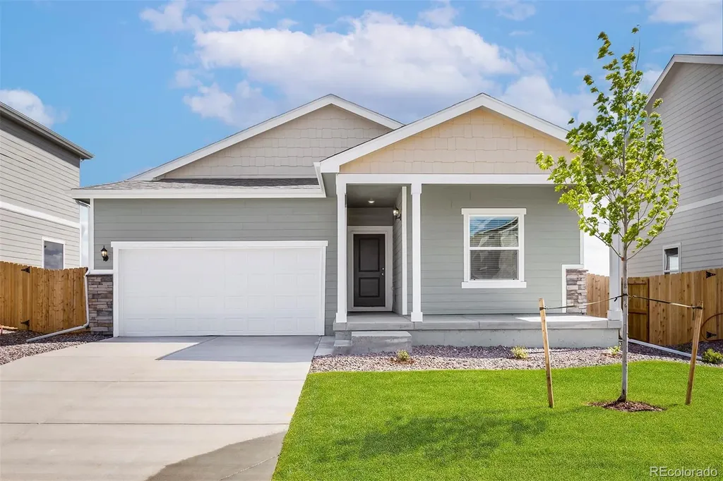 48190 Shetland Drive Bennett CO 80102