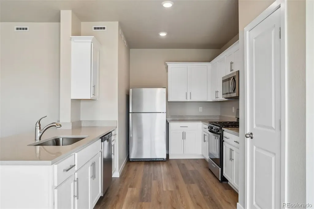 48190 Shetland Drive Bennett CO 80102