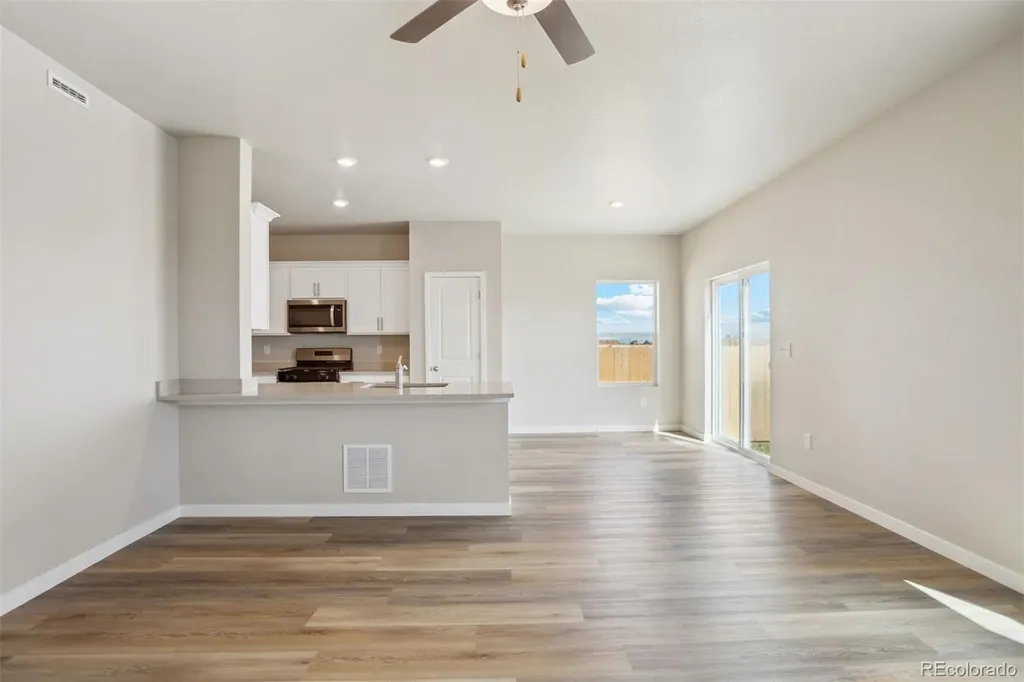 48190 Shetland Drive Bennett CO 80102