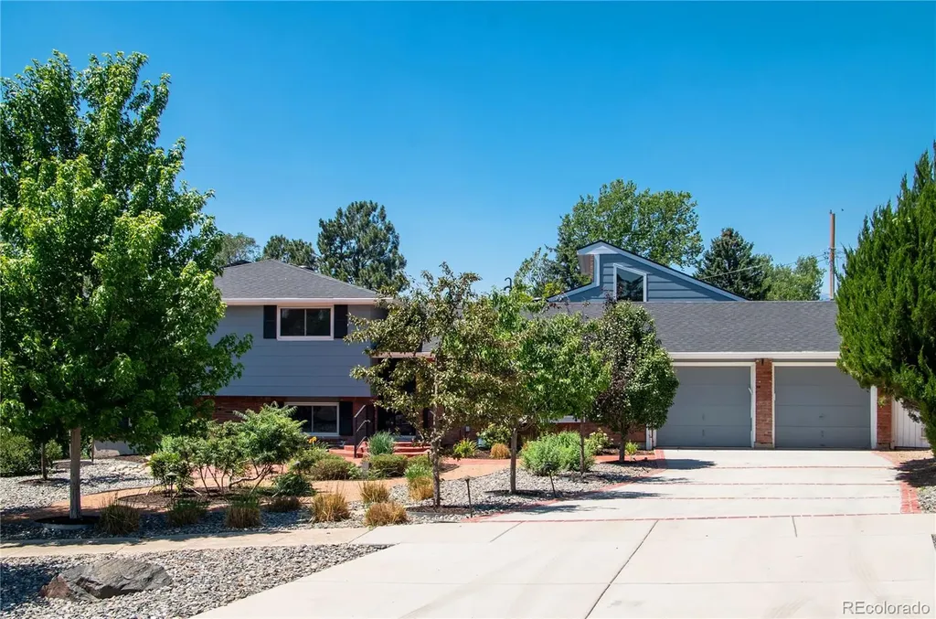 2226 Glenwood Circle Colorado Springs CO 80909