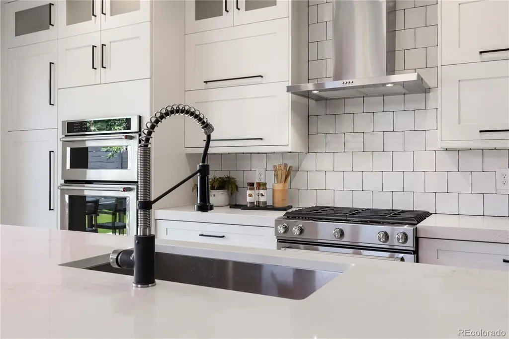 3855 Jason Street Denver CO 80211