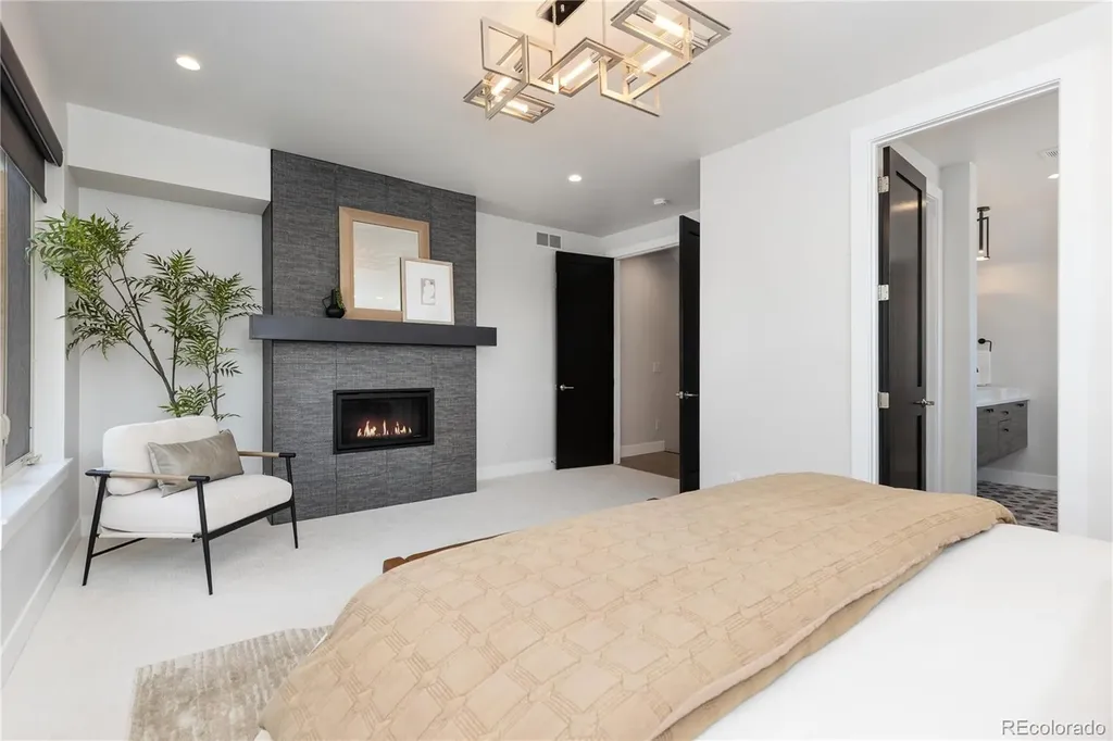 3855 Jason Street Denver CO 80211