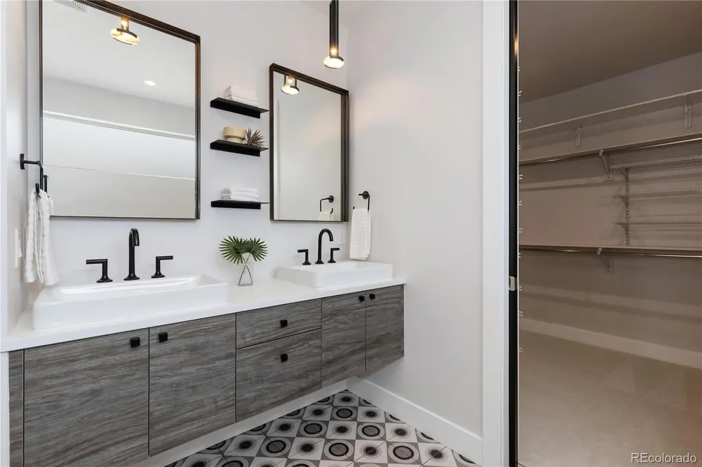 3855 Jason Street Denver CO 80211