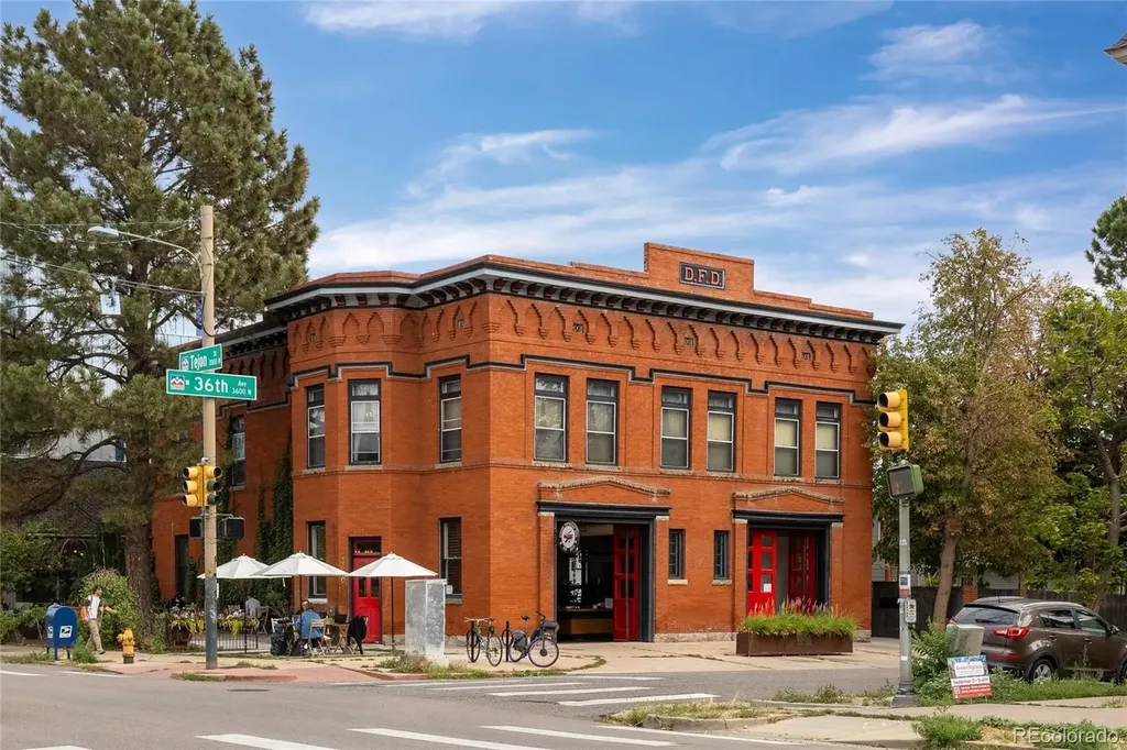 3855 Jason Street Denver CO 80211
