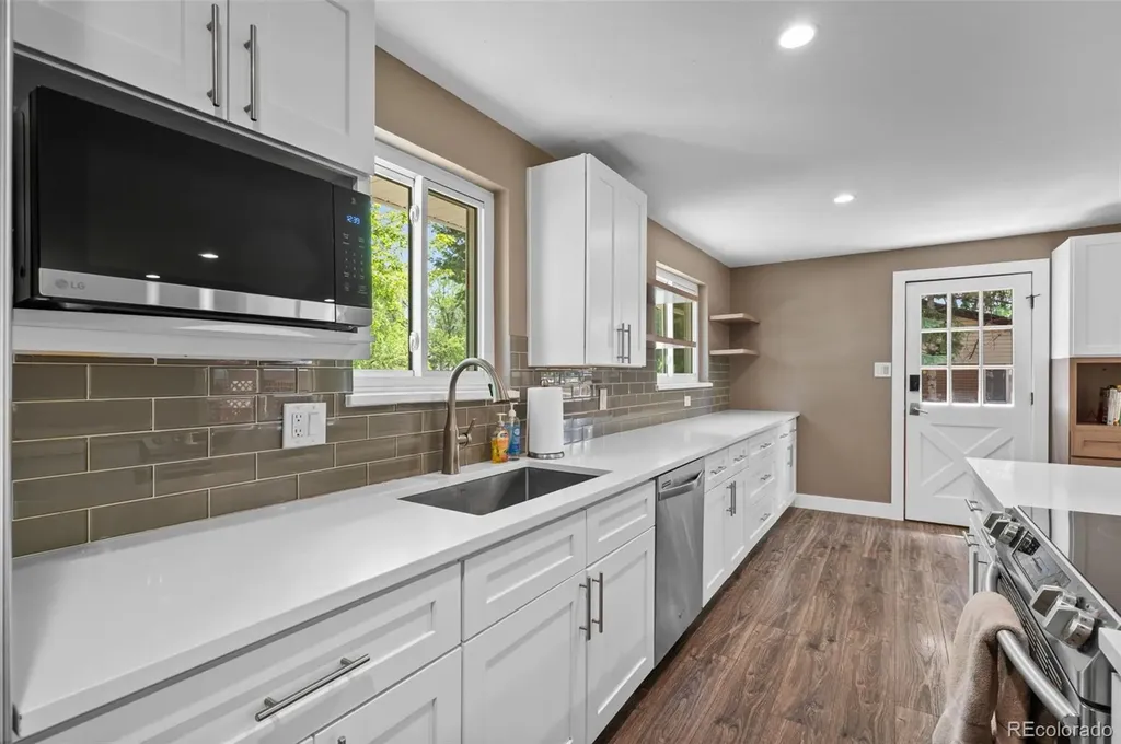 1435 S Zephyr Street Denver CO 80232