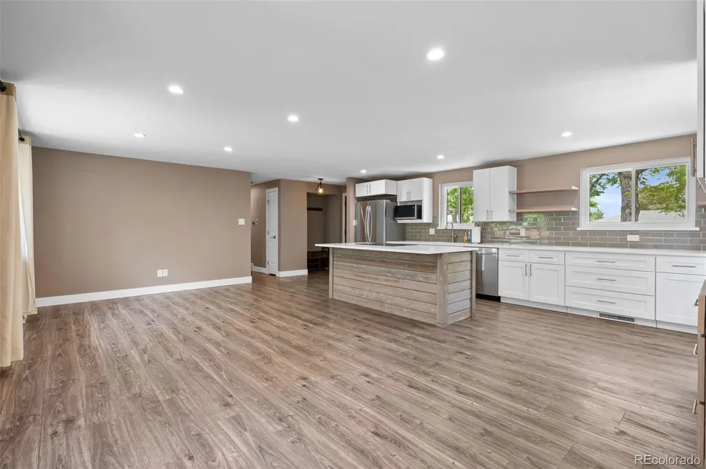1435 S Zephyr Street Denver CO 80232