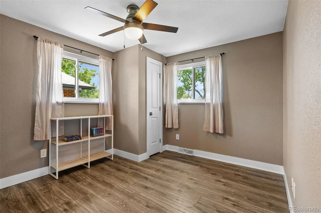 1435 S Zephyr Street Denver CO 80232
