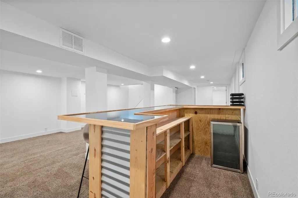 1435 S Zephyr Street Denver CO 80232