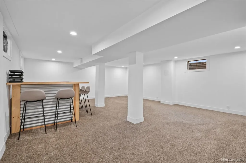 1435 S Zephyr Street Denver CO 80232