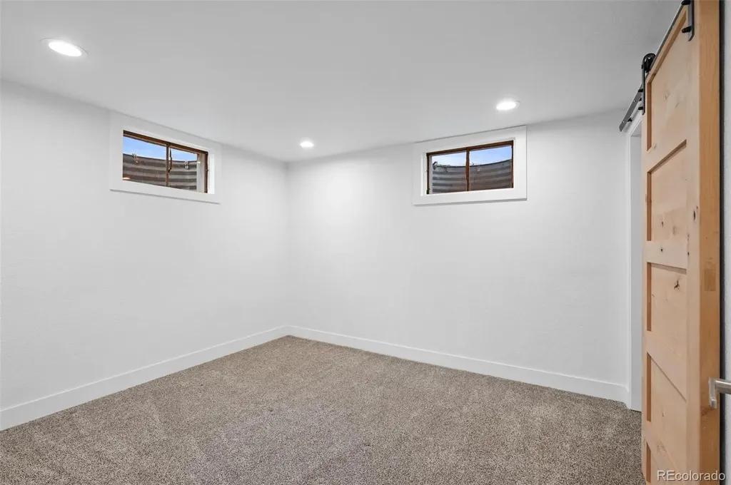 1435 S Zephyr Street Denver CO 80232