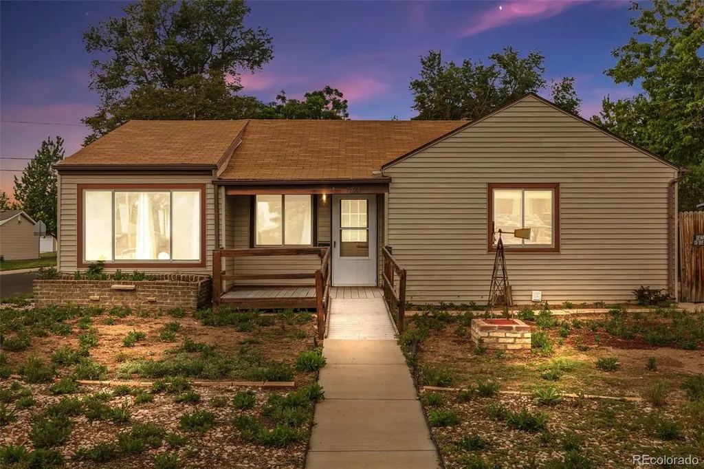 1595 S Wolff Street Denver CO 80219