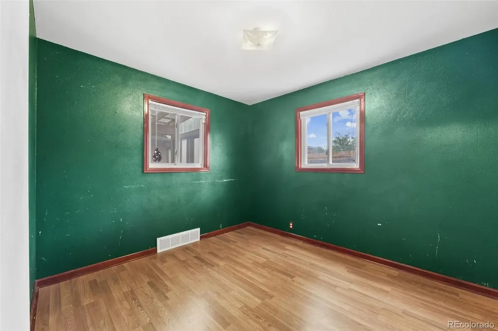 1595 S Wolff Street Denver CO 80219