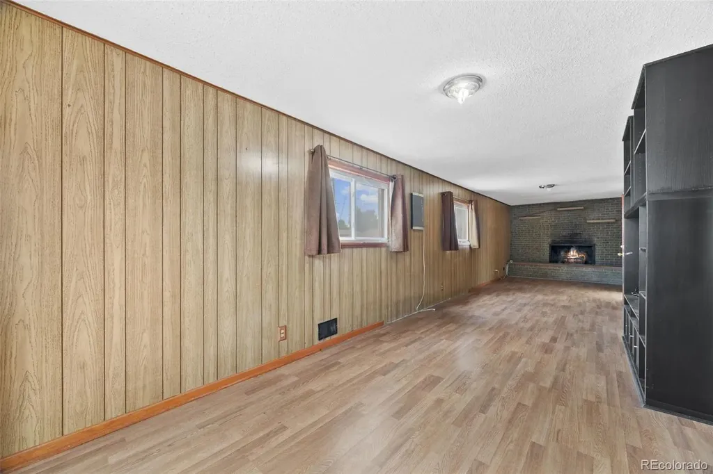 1595 S Wolff Street Denver CO 80219