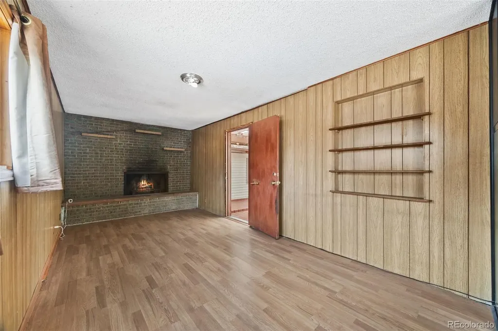 1595 S Wolff Street Denver CO 80219