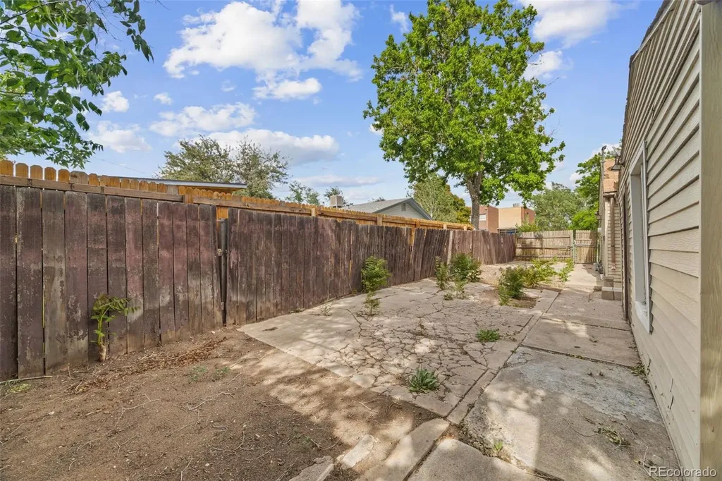 1595 S Wolff Street Denver CO 80219