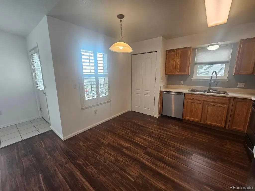 1662 S Deframe Street Lakewood CO 80228