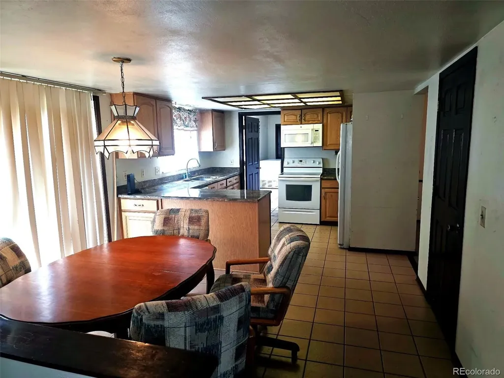 3722 S Walden Way Aurora CO 80013