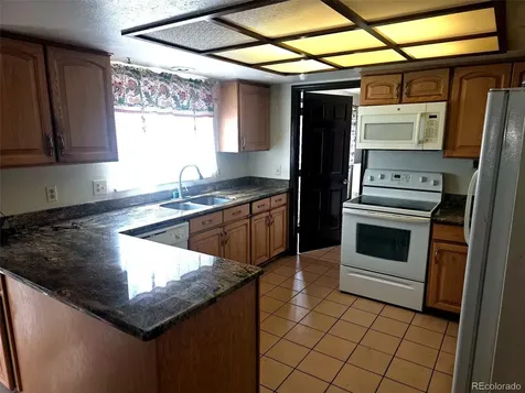 3722 S Walden Way Aurora CO 80013