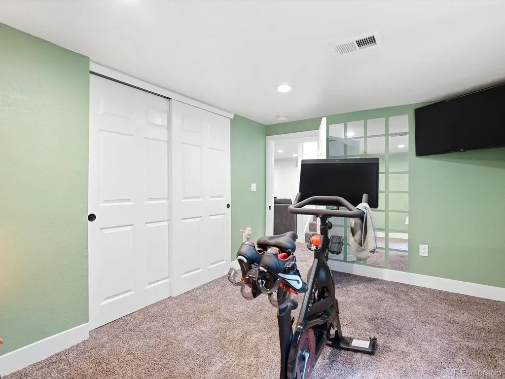 7610 W 24th Avenue Lakewood CO 80214