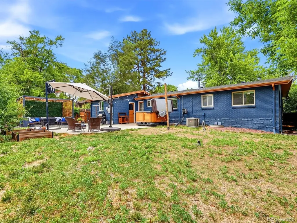 7610 W 24th Avenue Lakewood CO 80214