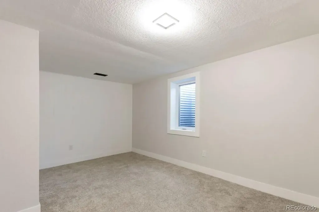 1738 S Newland Lakewood CO 80232