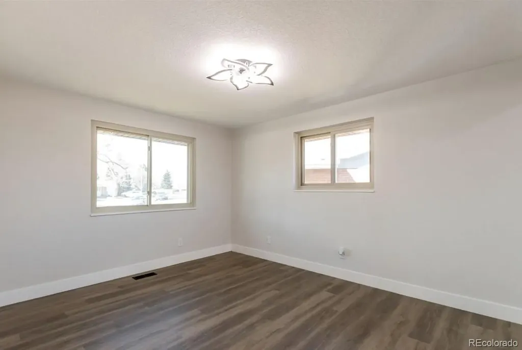 1738 S Newland Lakewood CO 80232