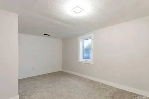 1738 S Newland Lakewood CO 80232