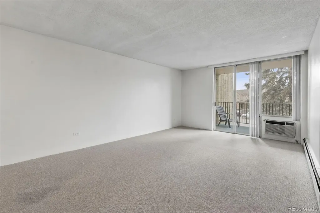 2231 S Vaughn Way Aurora CO 80014