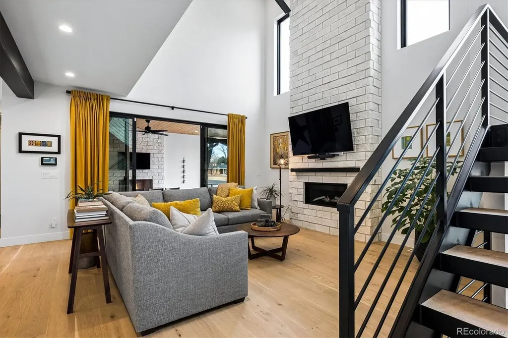1603 S Elm Street Denver CO 80222
