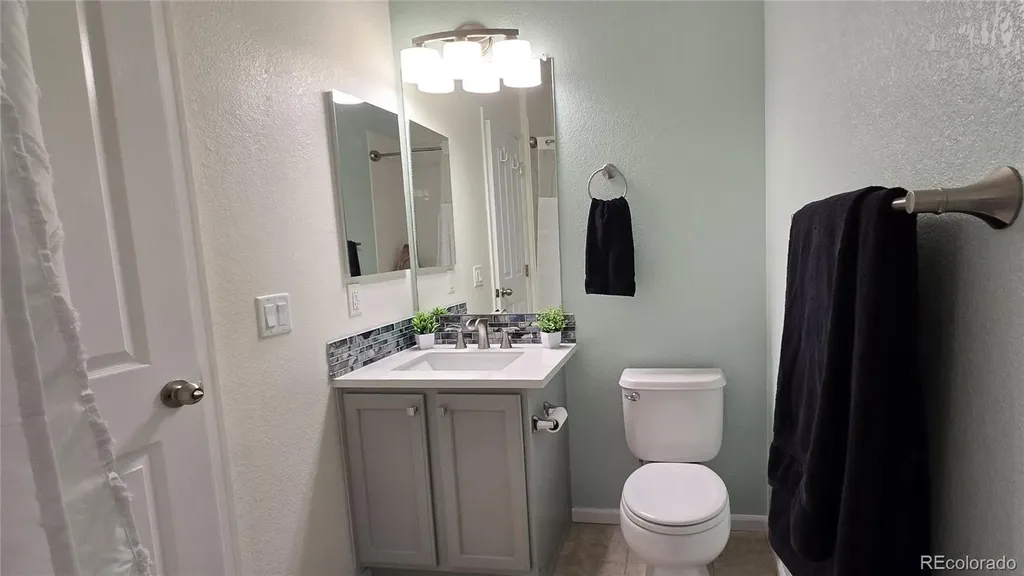665 W Burgundy Street Highlands Ranch CO 80129