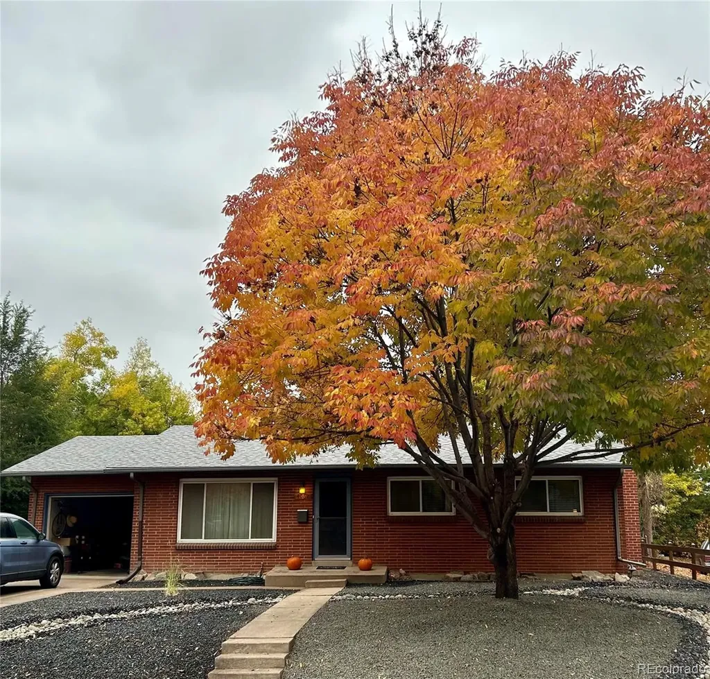 4062 W Greenwood Place Denver CO 80236