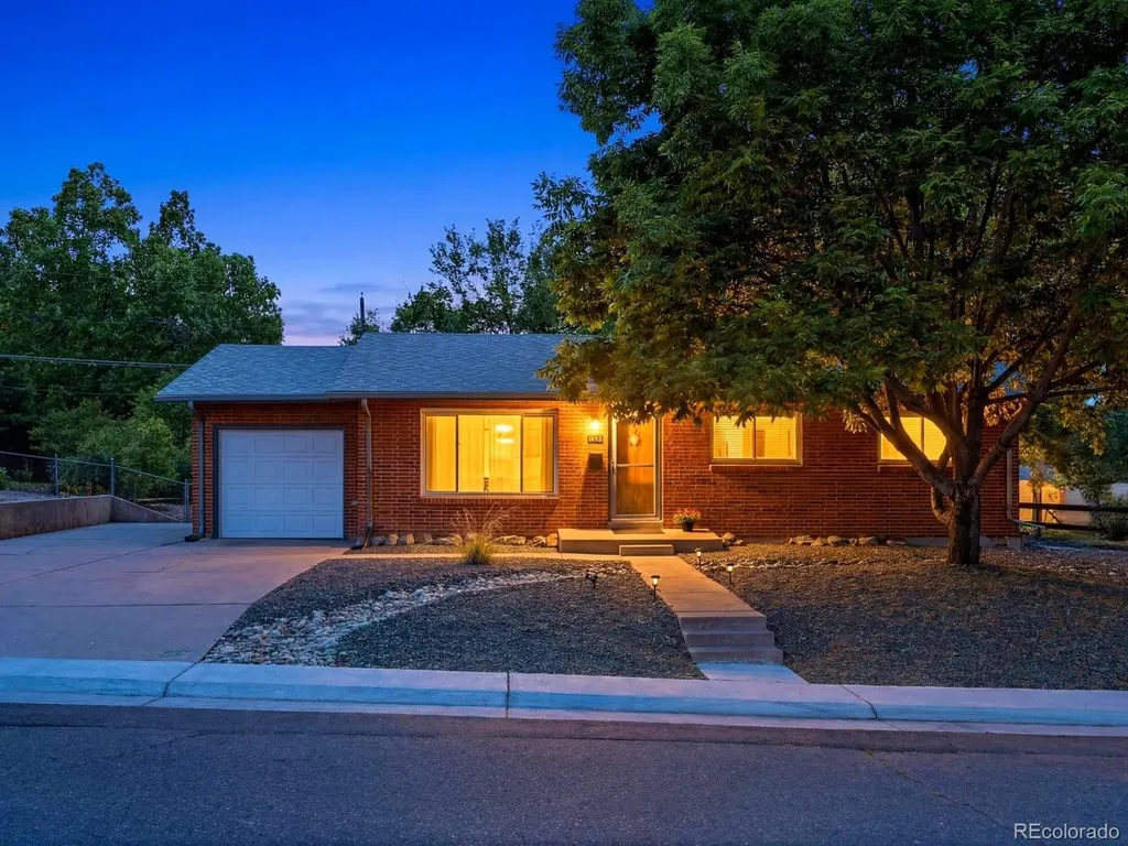 4062 W Greenwood Place Denver CO 80236
