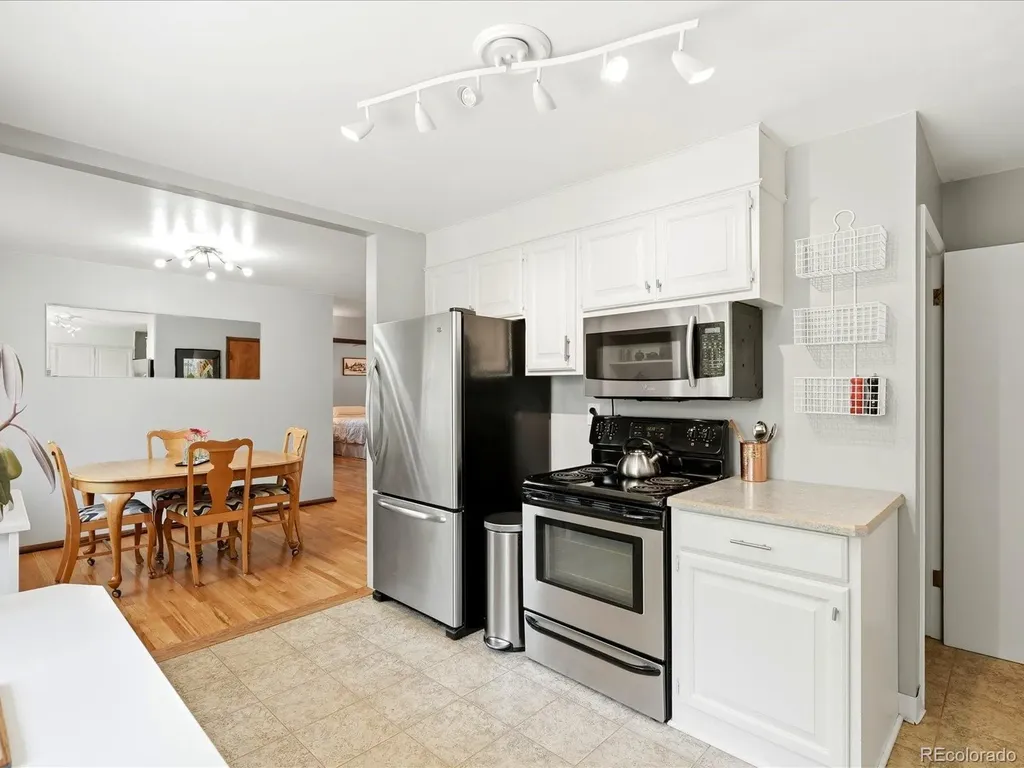 4062 W Greenwood Place Denver CO 80236
