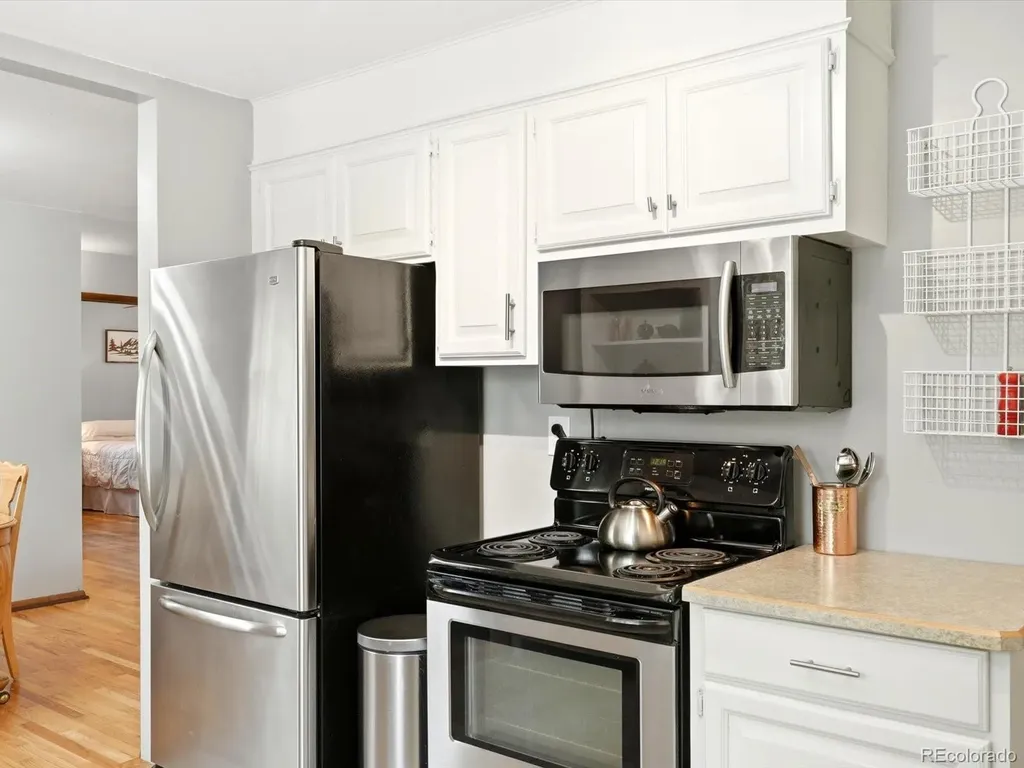 4062 W Greenwood Place Denver CO 80236