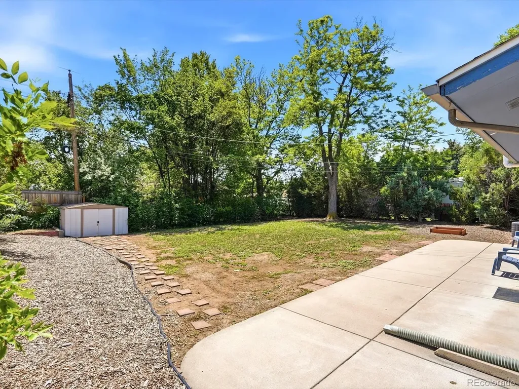 4062 W Greenwood Place Denver CO 80236