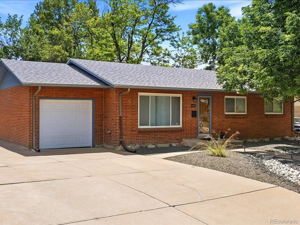 4062 W Greenwood Place Denver CO 80236