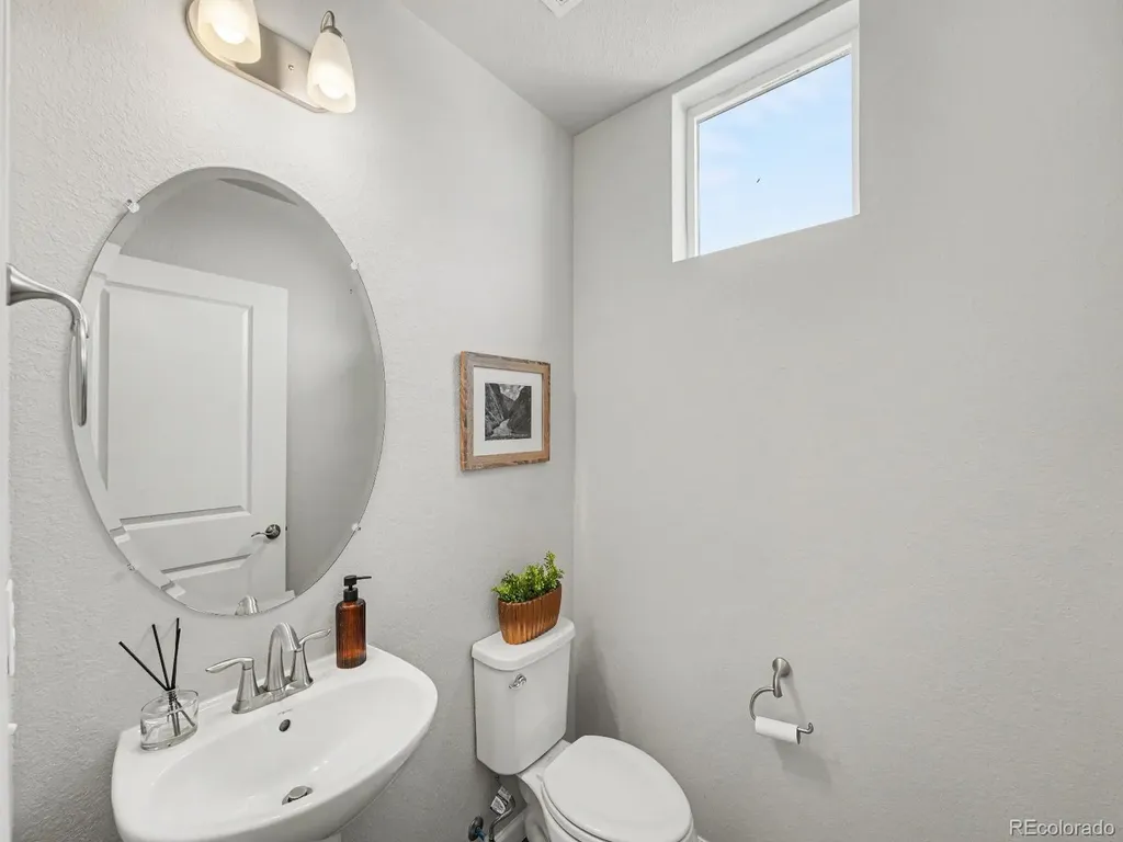 9251 Garnett Way Arvada CO 80007
