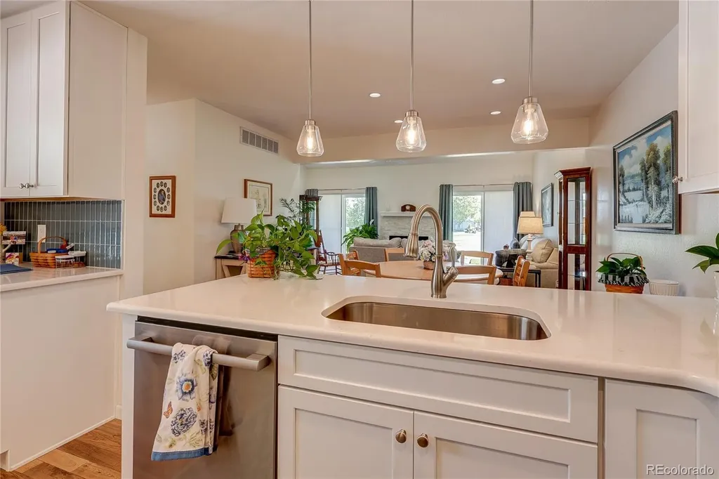 2416 S Vaughn Way Aurora CO 80014