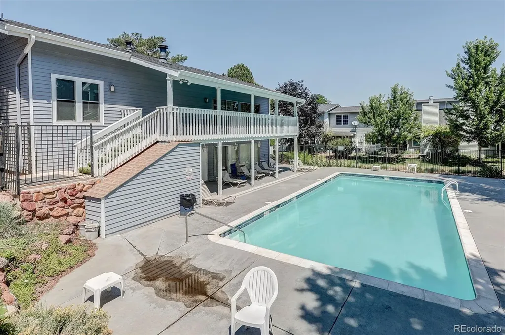 2416 S Vaughn Way Aurora CO 80014