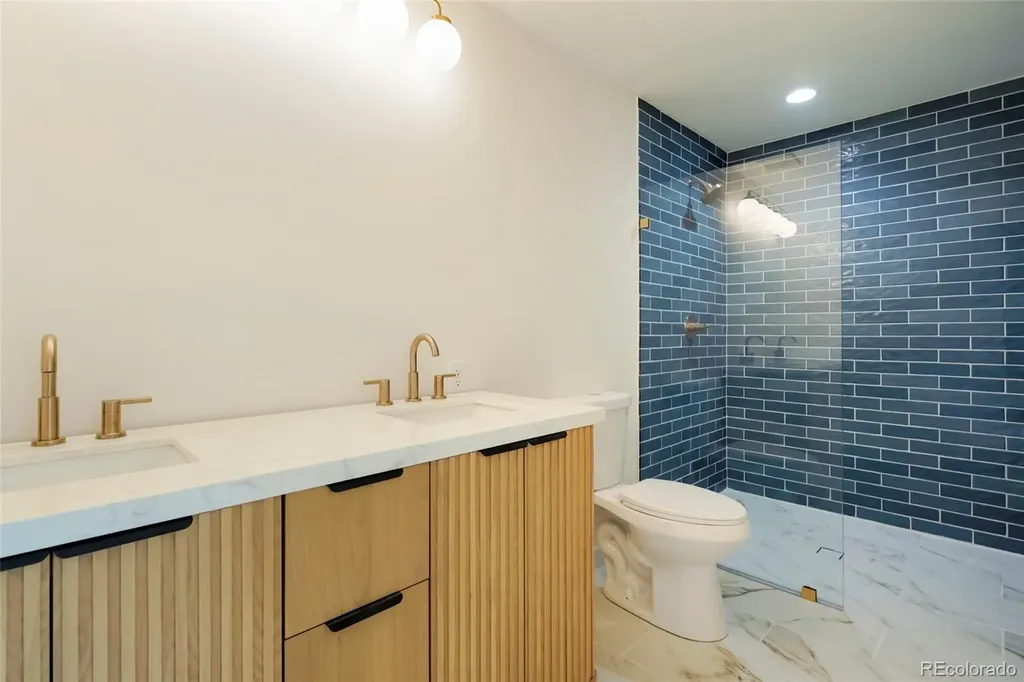 4736 Clayton Street Denver CO 80216