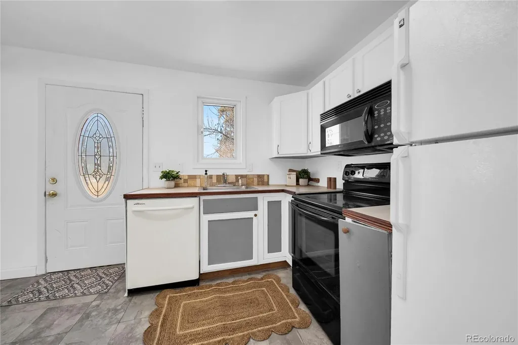 701 4th Street Akron CO 80720