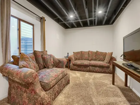 5233 S Espana Street Centennial CO 80015