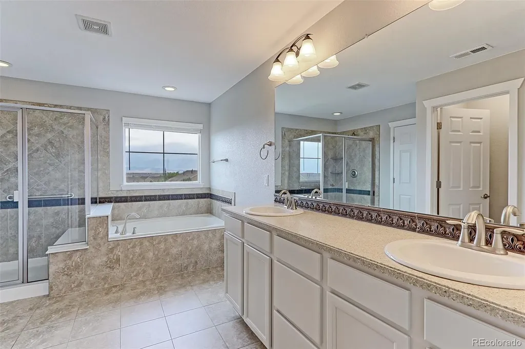 14941 Nighthawk Lane Broomfield CO 80023