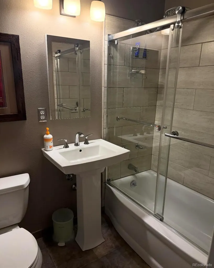 5416 S Lakeview Street Littleton CO 80120