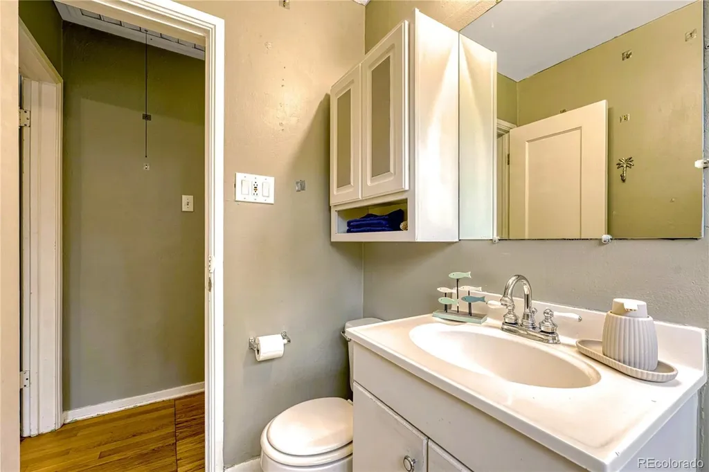 1103 Kearney Street Denver CO 80220