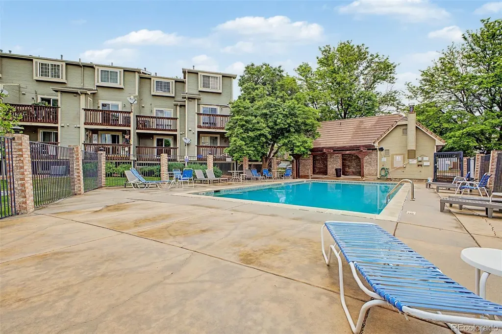 1885 S Quebec Way Denver CO 80231